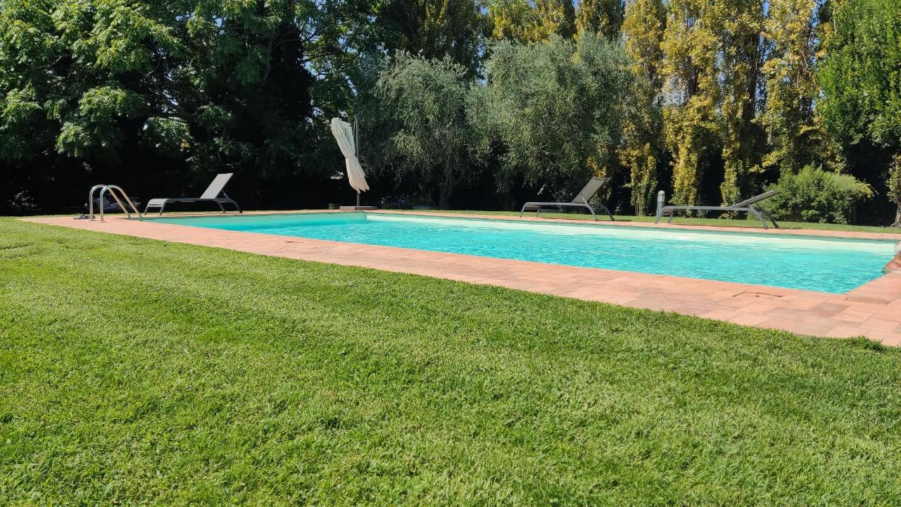 Piscina di Podere Dell'Arco Country Charme o nelle vicinanze