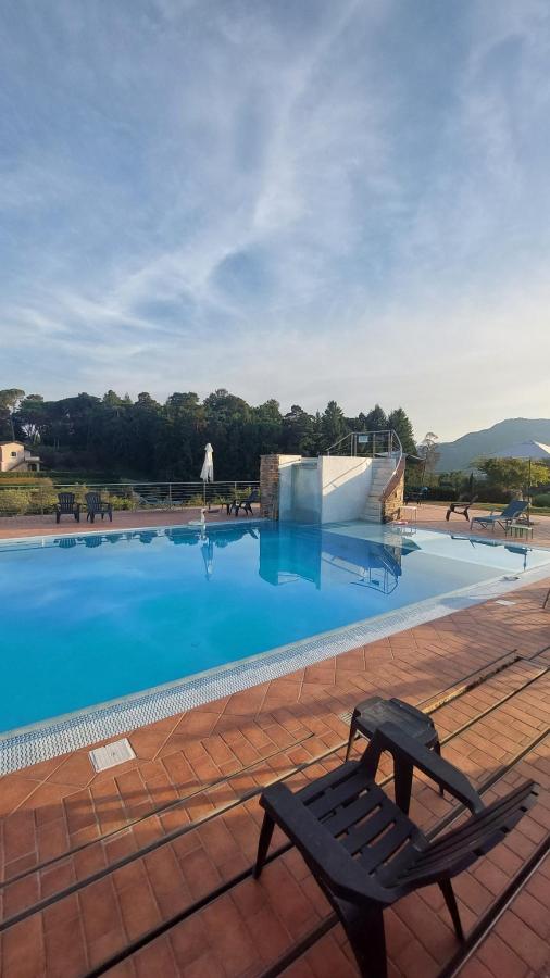 Piscina di B&B Podere Montese o nelle vicinanze