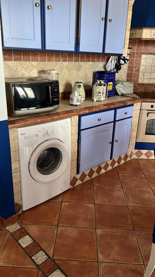 Cucina o angolo cottura di Alloggio del Pescatore e Alloggio del Marinaio con Piscina Palestra Jacuzzi Sauna - All Inclusive