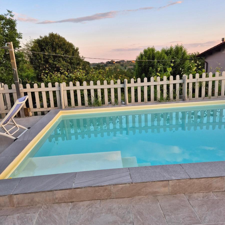 Piscina di L'ARCA affittacamere o nelle vicinanze