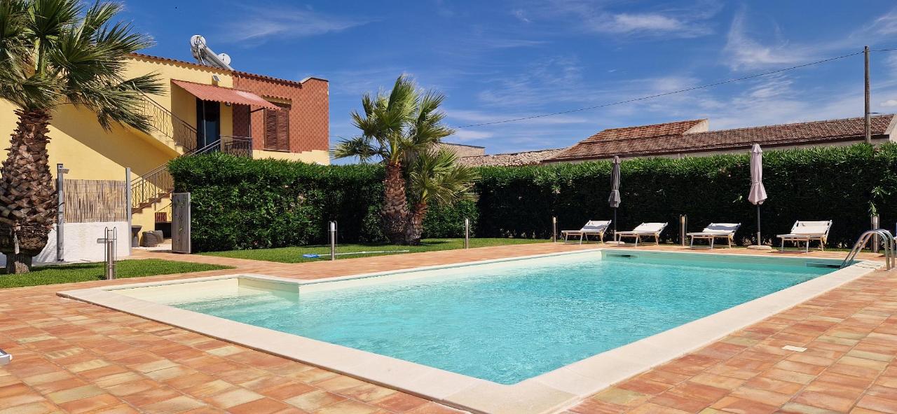 Piscina di Alle Vigne Affittacamere o nelle vicinanze