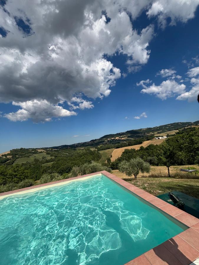 Piscina di Le Scintille di Tardivo Viviana o nelle vicinanze