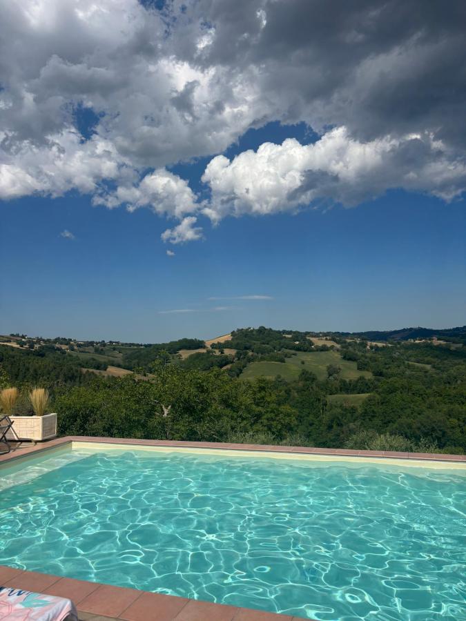Piscina di Le Scintille di Tardivo Viviana o nelle vicinanze