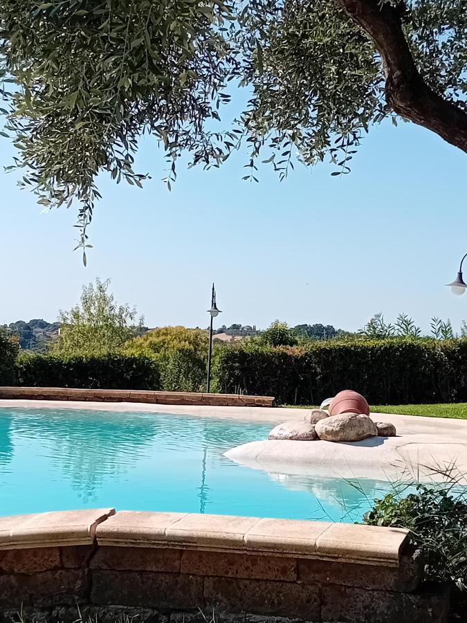 Piscina di Le camere di Villa Incanto o nelle vicinanze