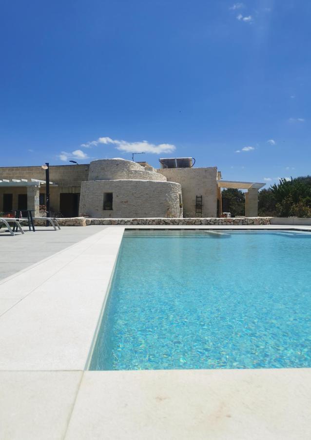 Piscina di B&B Villa Vittoria Ostuni o nelle vicinanze