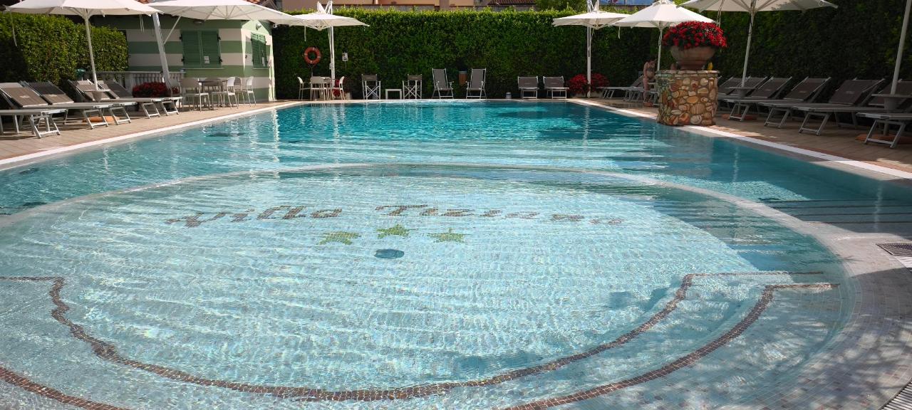 Piscina di Hotel Villa Tiziana o nelle vicinanze