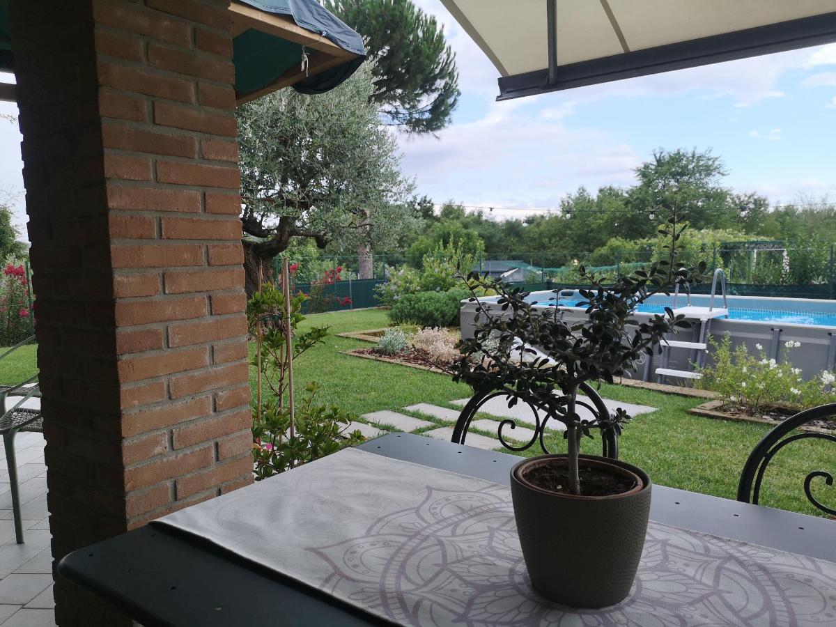 Piscina di Due Lune B&B o nelle vicinanze