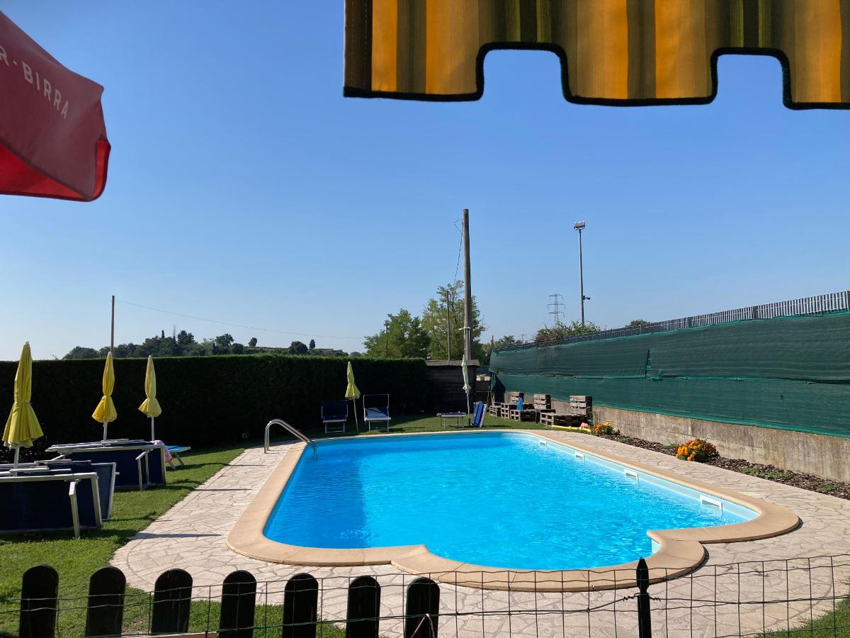 Piscina di Agriturismo Colombarola o nelle vicinanze