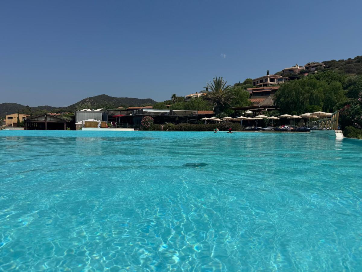 Piscina di Veridia Resort Sardinia, a member of Radisson Individuals o nelle vicinanze