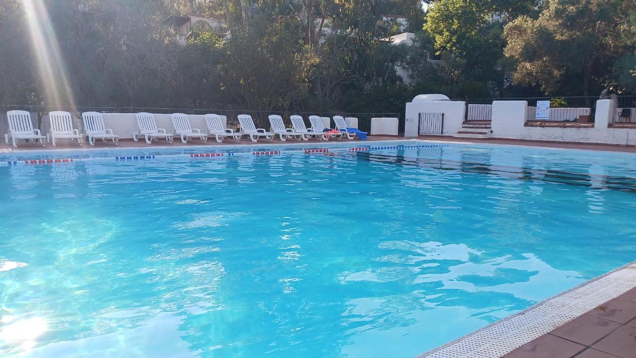 Piscina di Arbatax Park Resort - Ville del Parco by Falkensteiner o nelle vicinanze