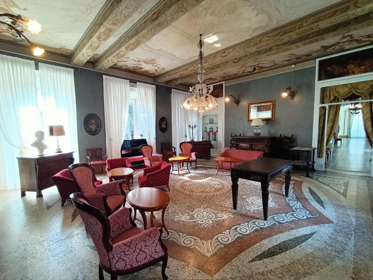 Area soggiorno di Hotel Villa Borghi