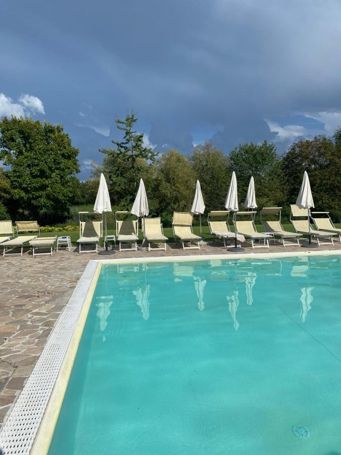 Piscina di Relais Corte Cavalli o nelle vicinanze