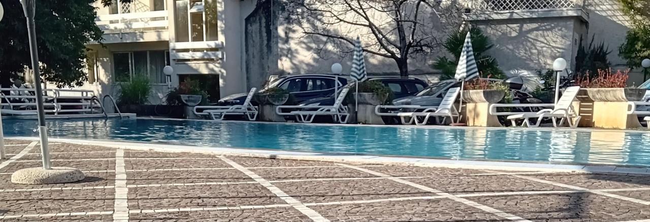 Piscina di Mondial Park Hotel o nelle vicinanze
