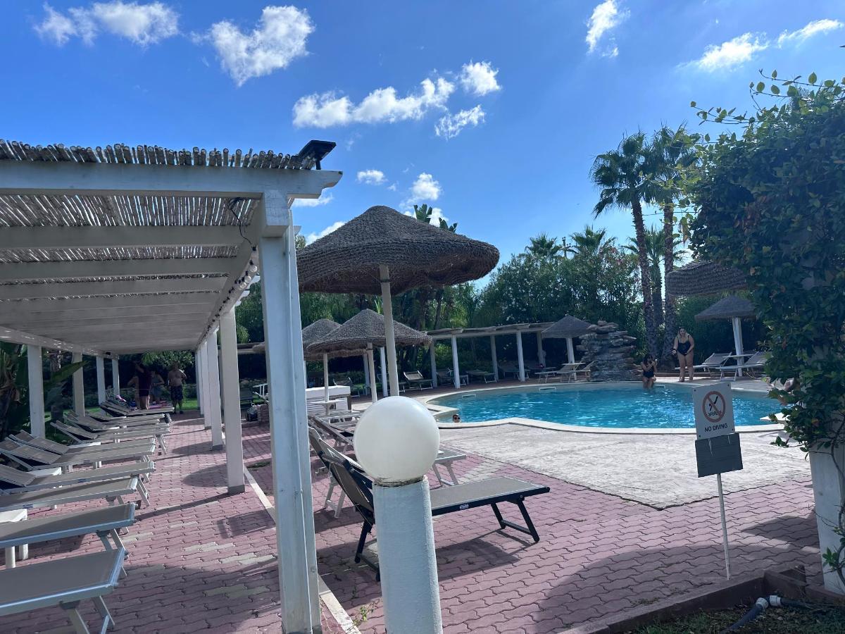 Piscina di Hotel Rurale Orti di Nora & SPA o nelle vicinanze