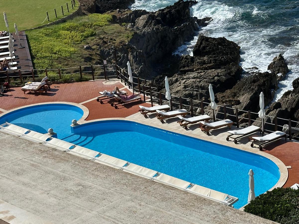 Piscina di Villa Las Tronas Hotel & SPA o nelle vicinanze