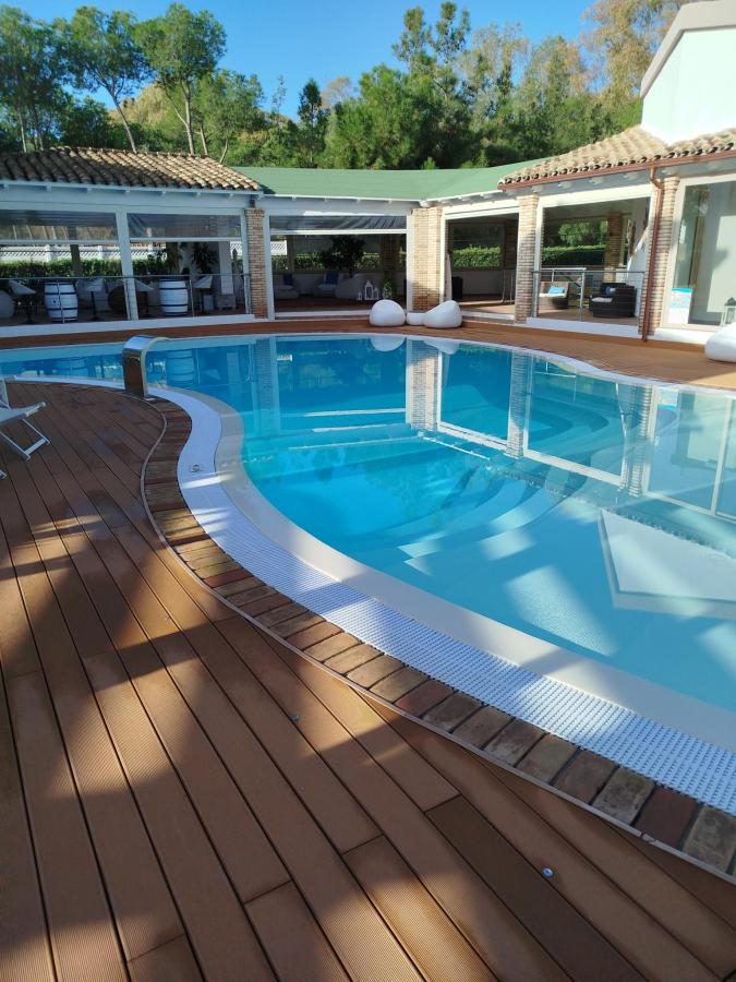 Piscina di Eliantos Boutique Hotel & Spa o nelle vicinanze