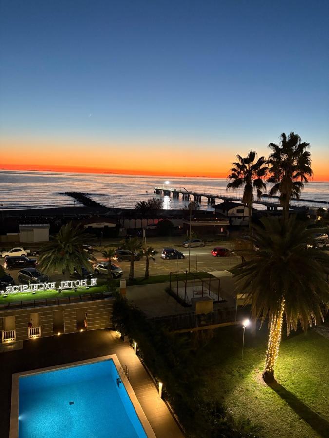 Piscina di Hotel Excelsior o nelle vicinanze
