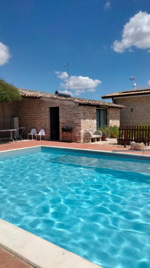 Piscina di B&B Etico La Casa di Toti o nelle vicinanze