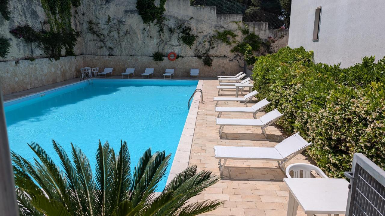 Piscina di Timiama Hotel & Apartments o nelle vicinanze
