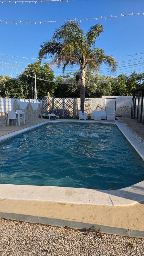 Piscina di i girasoli srls o nelle vicinanze