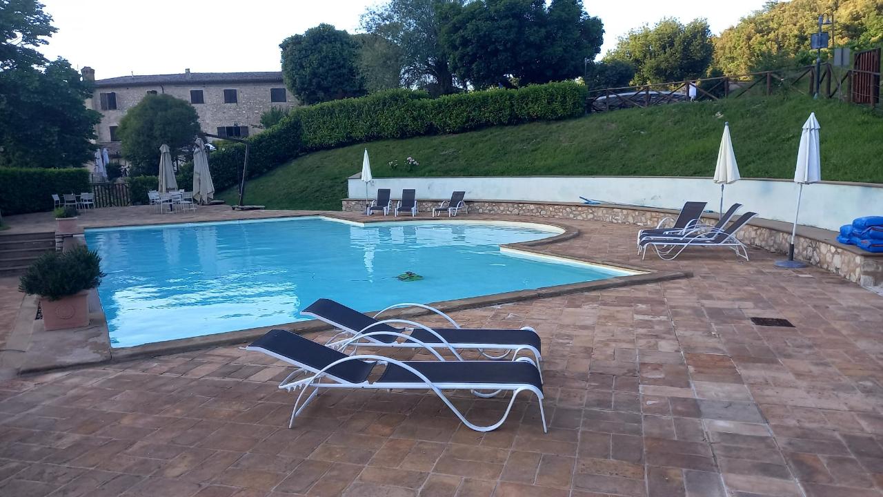 Piscina di Valle Rosa o nelle vicinanze