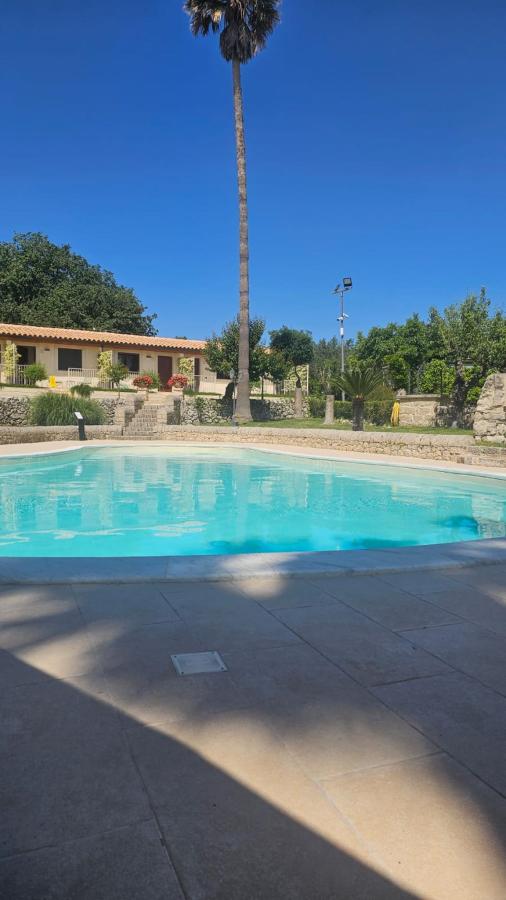 Piscina di Relais VILLA CAIA o nelle vicinanze