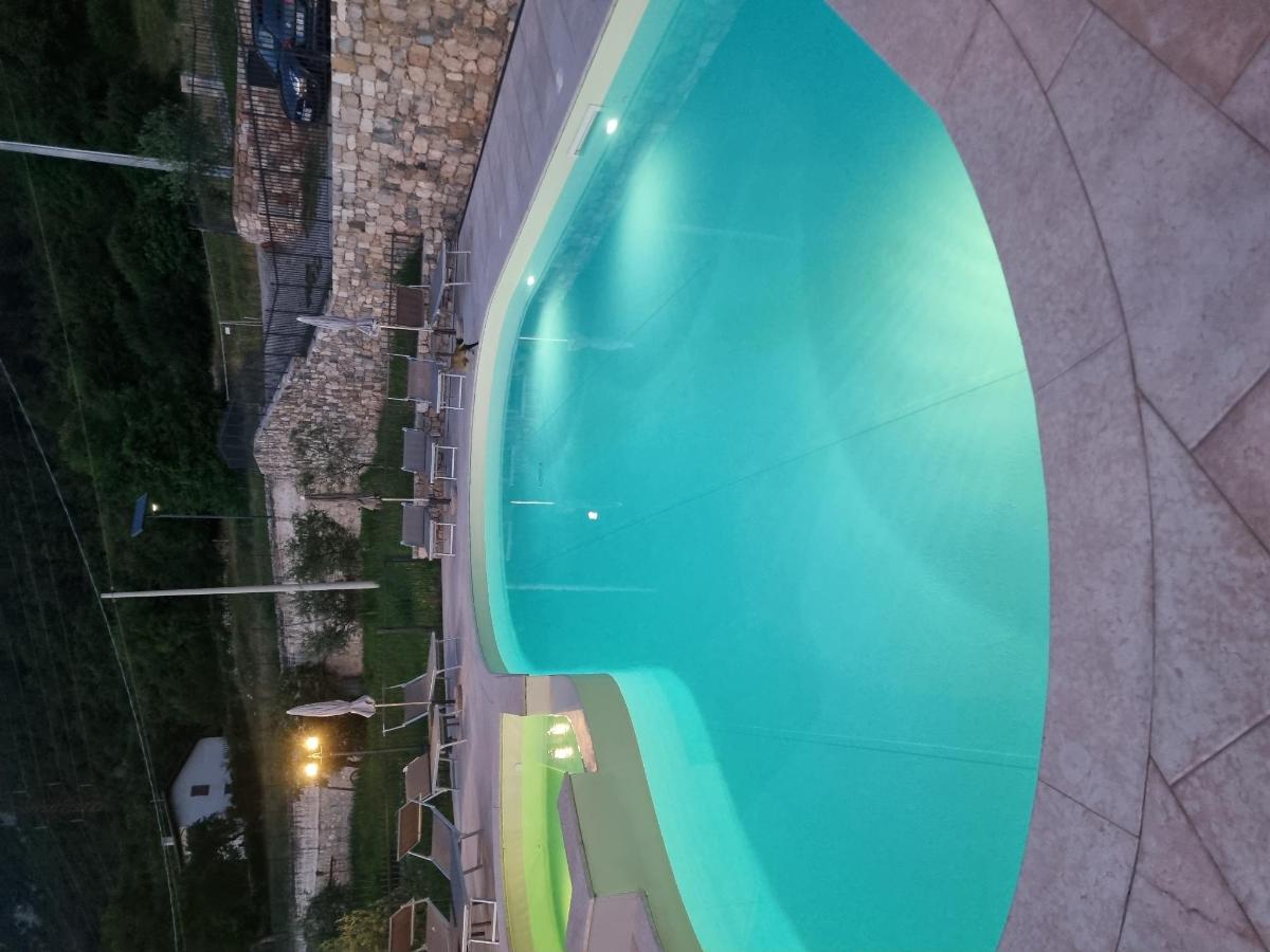 Piscina di Agriturismo San Maggiore o nelle vicinanze