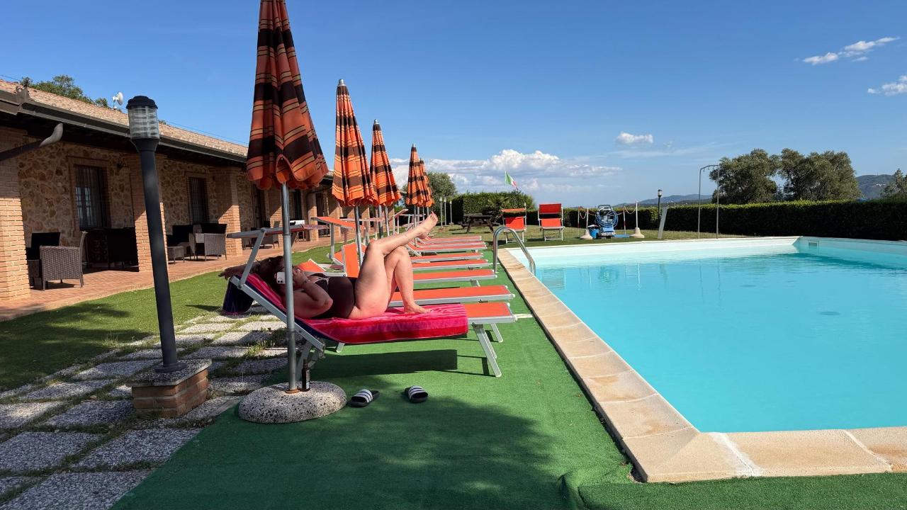 Piscina di Alma del Lago - Charming Apartments- il Carpignone o nelle vicinanze