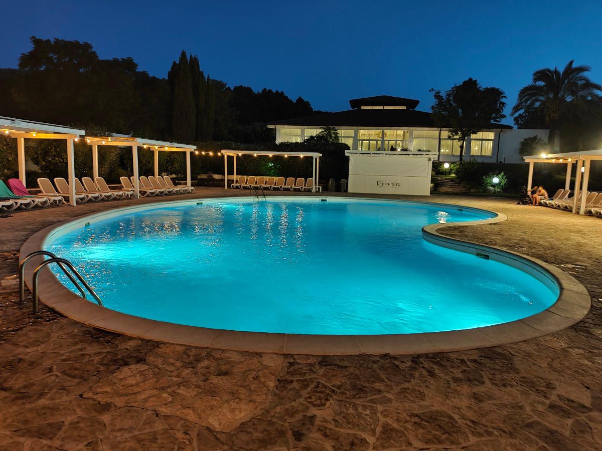 Piscina di Hotel Le Ginestre Family & Wellness o nelle vicinanze
