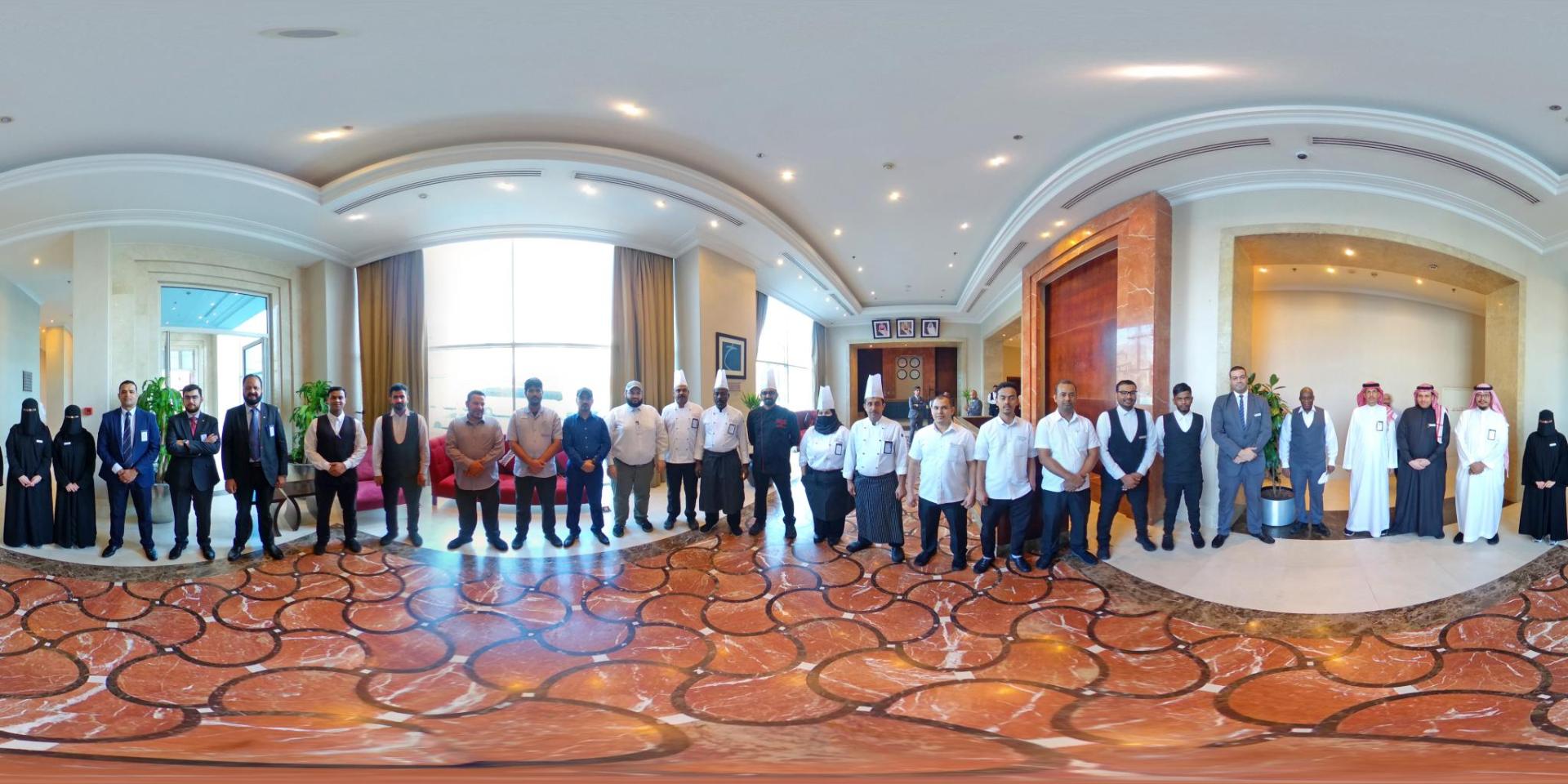 Le Meridien Towers Makkah - Photo 17