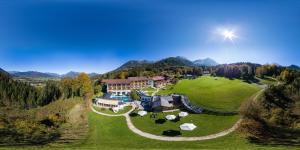 Gallery image of Alm- & Wellnesshotel Alpenhof in Schönau am Königssee