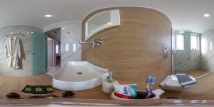 Gallery image of Deluxe City Hotel in Chania