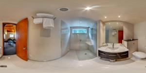 Gallery image of Distinction Te Anau Hotel & Villas in Te Anau