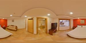 Foto dalla galleria di Hotel Ambassador a Quito
