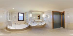 Foto dalla galleria di Hotel Tyrol am Haldensee a Haldensee