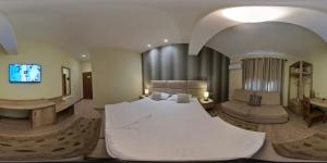 Foto dalla galleria di Hotel Baron a Tirana