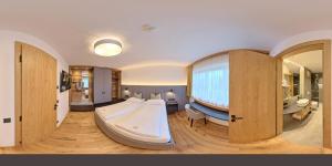 Fotografie z fotogalerie ubytování ZAGLGUT HOTEL-CHALETS Wellness & Views with Summer Card Included v Kaprunu