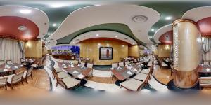 Gallery image of Al Muna Kareem Hotel- EX LEADER in Medina