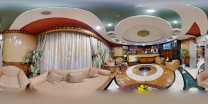 Gallery image of Al Muna Kareem Hotel- EX LEADER in Medina