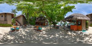 Foto dalla galleria di Adaaran Club Rannalhi - All Inclusive - 45 Minutes away from Male by Speedboat a Atollo di Malé Sud
