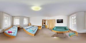 Gallery image of Family apartments in Vrchlabi, Giant Mountains - Pension 220 in Vrchlabí