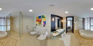 Gallery image of Mövenpick Hotel Jumeirah Lakes Towers Dubai in Dubai