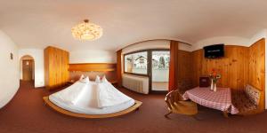 Gallery image of Hotel Antermoia in Antermoia