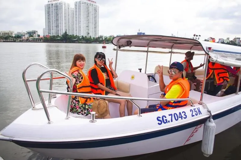 Morning CuChi Tunnels-Tapioca- Luxury Speedboat 2Ways by Booking with 22 reviews
