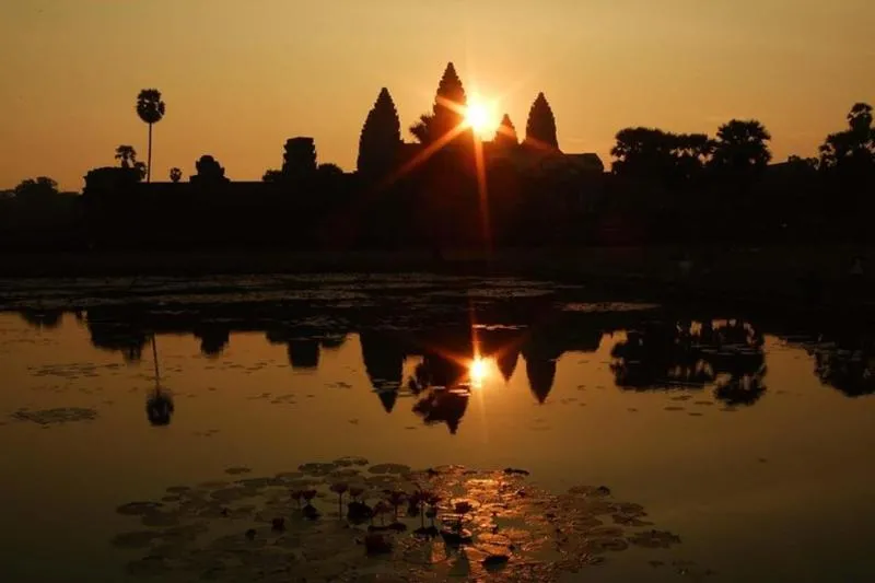 Featured tour with 3 reviews: Angkor Wat Sunrise Tour