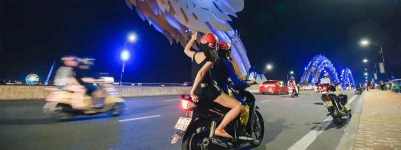 Featured tour with 4 reviews: Food and Sightseeing Night Tour by Motorbike