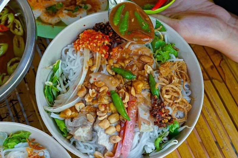 Featured tour with 5 reviews: Walking Food Tour of Da Nang