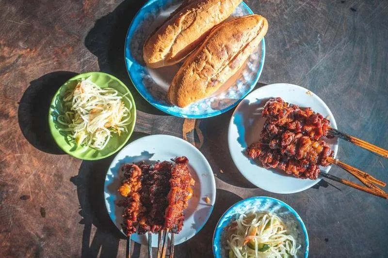Featured tour with 34 reviews: Old Siem Reap Sunset Food Tour by Tuk-tuk