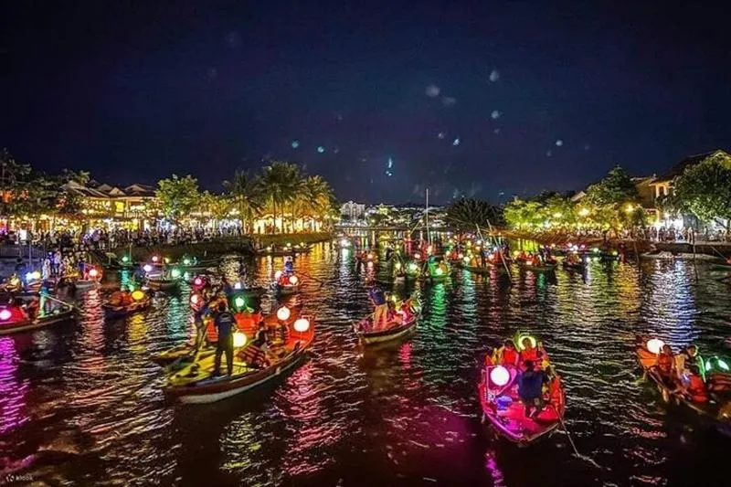 Luxury Tour: Guided Tour to Marble Mountains & Hoi An Walking Tour , Night Market, Boat Ride