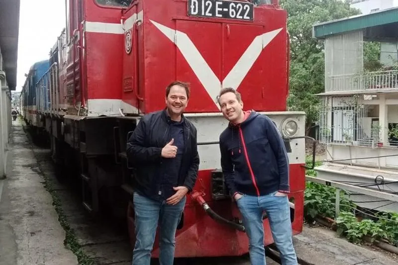Quick Escape: Hanoi Train Street Tour